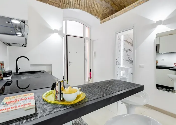 Apartment Scipioni Charming Studio Patio Near The Vatican And The Metro