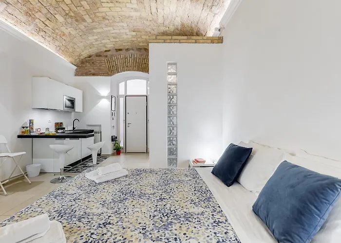 Scipioni Charming Studio Patio Near The Vatican And The Metro Apartment